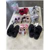 Image 2 : BOX OF ASSORTED KIDS SHOES AND SLIPPERS