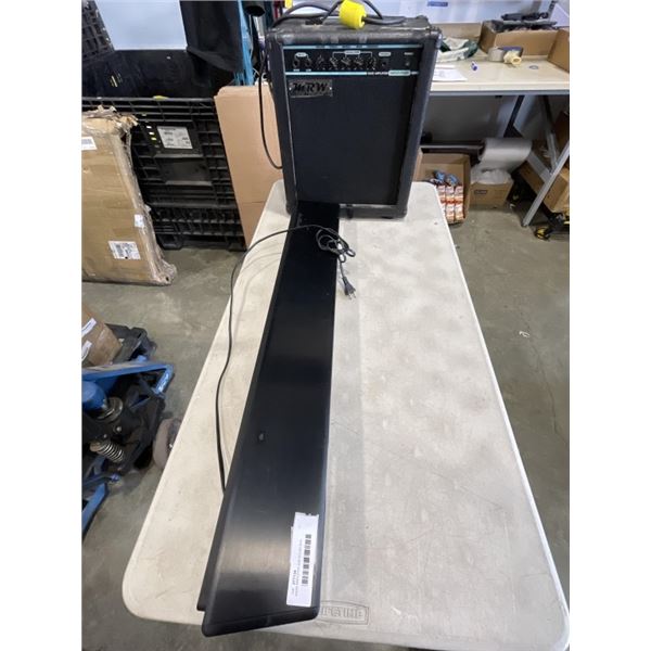 BASS AMPLIFIER AND SOUND BAR