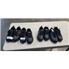 Image 1 : 4 NEW SIZE 6 AVIA MEMORY FOAM SHOES