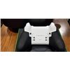 Image 3 : XBOX ELITE SERIES 2 CORE CONTROLLER WORKER