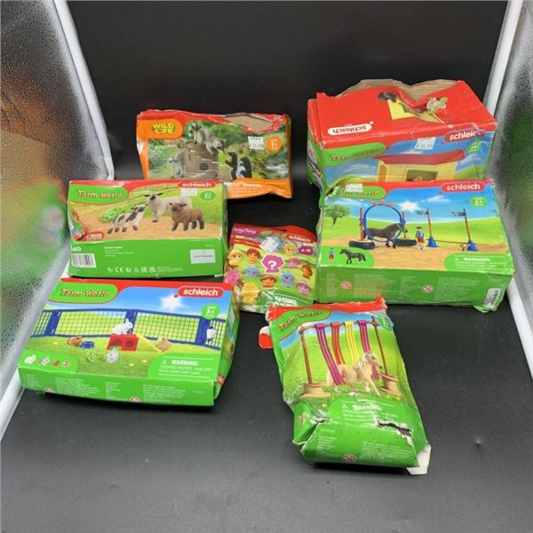 LOT OF NEW SCHLEICH FARMHOUSE PLAY SETS PACKAGING NOT IDEAL