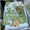 Image 5 : LOT OF NEW RABBIT FOOD AND ACCESSORIES