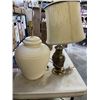 Image 3 : BOMBOO LOOK VASE AND 2 VINTAGE TABLE LAMPS