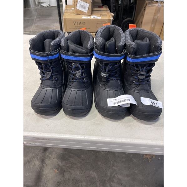 2 NEW SIZE 1 AND 3 BOYS WINTER BOOTS