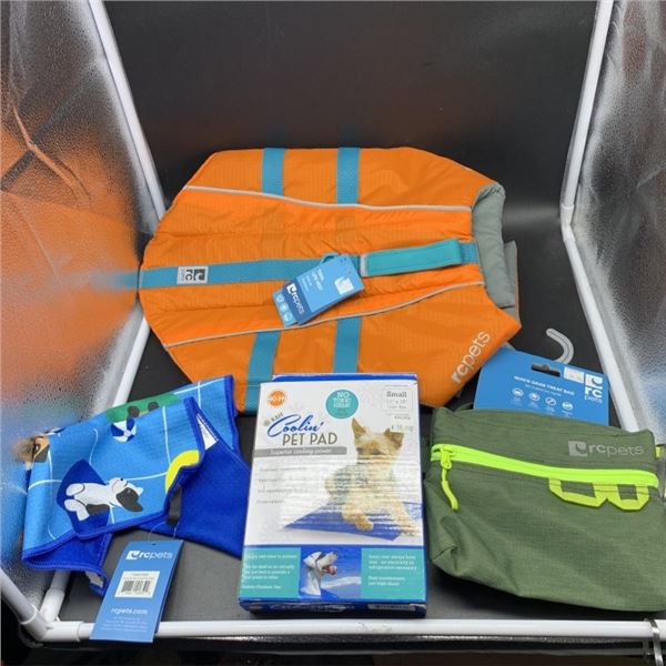 NEW RC PETS TIDAL LIFE VEST SIZE MEDIUM , COOLING PET PAD, QUICK GRAB TREAT BAG AND QUICK DRY PAW TO