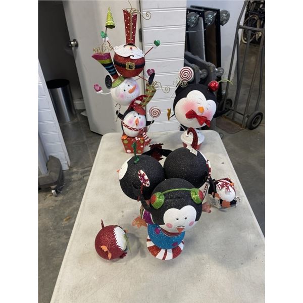 BOX OF CHRISTMAS DECORATIONS