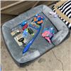 Image 6 : 2 NEW DOG BEDS AND DOG ACCESSORIES