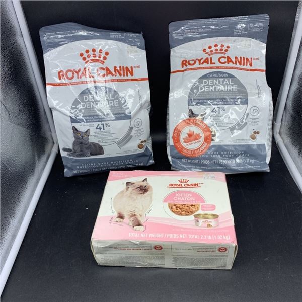 TWO BAGS OF ROYAL CANIN DENTAL FELINE CARE CAT FOOD AND CASE OF KITTEN WET FOOD