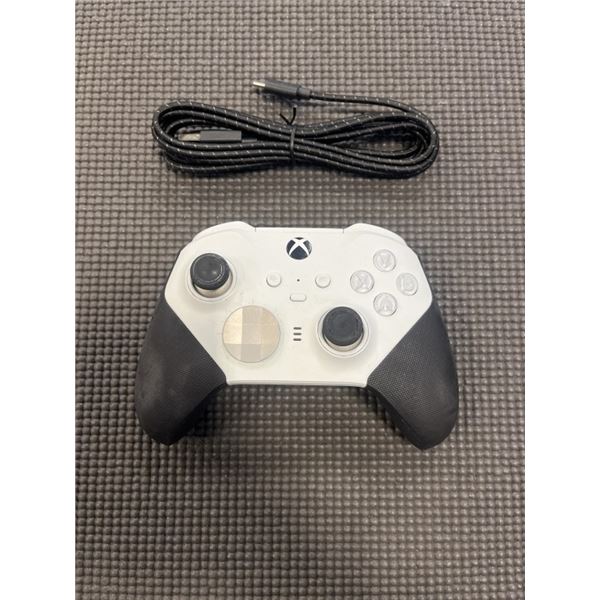 XBOX ELITE 2 CORE WHITE WIRELESS CONTROLLER - TESTED WORKING, RETAIL $179