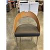 Image 1 : MODERN BENTWOOD ACCENT CHAIR