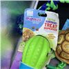 Image 4 : BOX OF NEW PET ACCESSORIES AND TOYS
