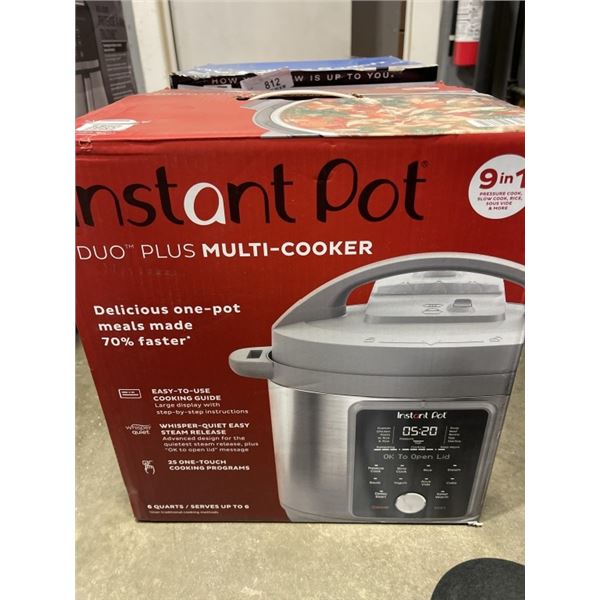 INSTANT POT DUO PLUS 9IN1 6QT ELECTRIC PRESSURE COOKER - TESTED WORKING, RETAIL $199