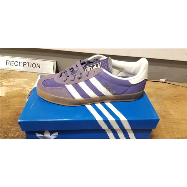 NEW PAIR OF ADIDAS GAZELLE SHOES SIZE US 4