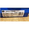 Image 5 : NEW PAIR OF ADIDAS GAZELLE SHOES SIZE US 4