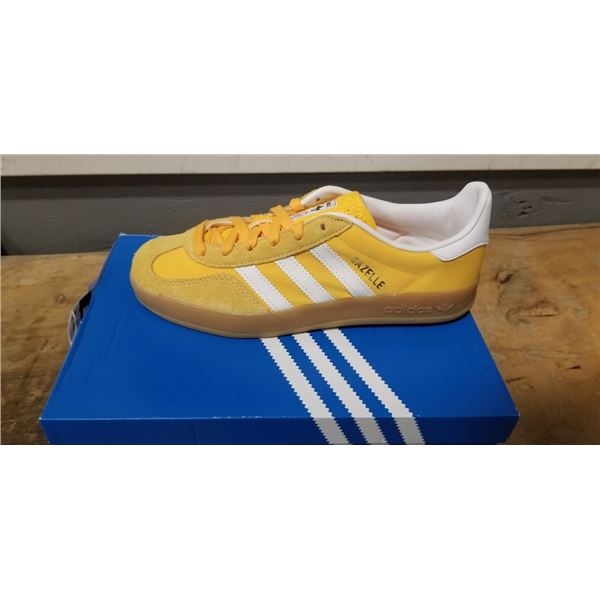 NEW PAIR OF ADIDAS GAZELLE SHOES SIZE US 5.5