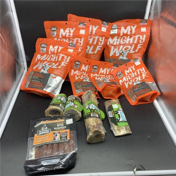 SEVEN BAGS OF MIGHTY MIGHTY WOLF AND DUCK HUNTER RECIPE DOG TREATS, BEEF BONES, BEEF RIB AND SAUSAGE
