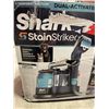 Image 2 : SHARK STAIN STRIKER SPOT AND STAIN ELIMINATOR WORKING