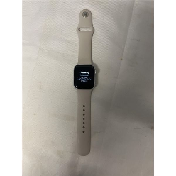 APPLE WATCH SERIES 5, 40MM, GPS AND CELLULAR, RESET AND TESTED WORKING