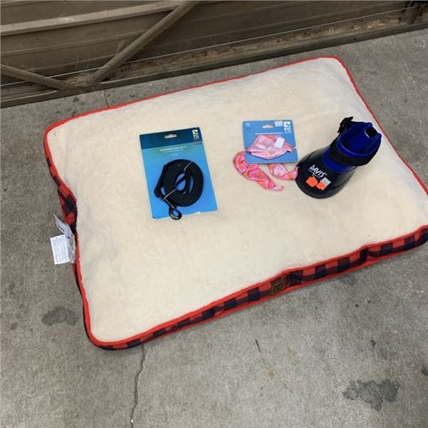 NEW DOG BED AND DOG ACCESSORIES