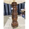 Image 3 : WOOD BASE TABLE LAMP - APPROX 30 INCHES TALL