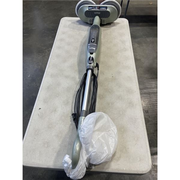 SHARK FLOOR STEAMER W/ ACCESORIES