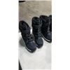 Image 4 : 4 NEW SIZE 12 AND 13 BOYS WINTER BOOTS - 2 OF EACH SIZE