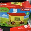 Image 2 : LOT OF NEW SCHLEICH FARMHOUSE PLAY SETS PACKAGING NOT IDEAL