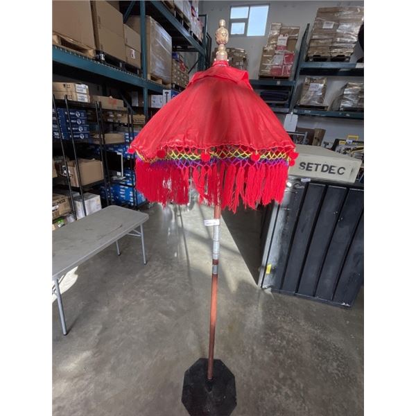 DECORATIVE PARASOL WITH STAND