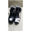 Image 2 : 2 NEW SIZE 9 LADIES WINTER BOOTS