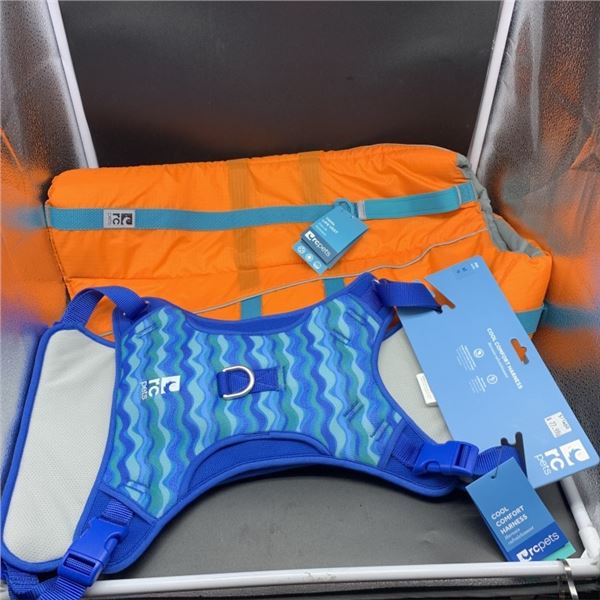 NEW RC PETS SIZE XL COOL COMFORT HARNESS AND SIZE XL TITLE LIFE VEST RETAIL $150