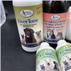 Image 5 : LOT OF NEW ANIMAL HYGIENIC PRODUCTS