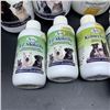 Image 6 : LOT OF NEW ANIMAL HYGIENIC PRODUCTS