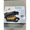 Image 2 : CUCINA PRO BUBBLE WAFFLE MAKER AND MINI DONUT MAKER