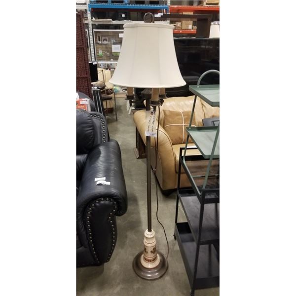 VINTAGE FLOOR LAMP