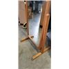 Image 2 : OAK STAND UP MIRROR