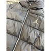 Image 5 : NEW JORDAN JUMPMAN YOUTH MEDIUM 10-12YRS BLACK PUFFY JACKET, RETAIL $136, HAS DIRT SCUFF FROM CARDBO