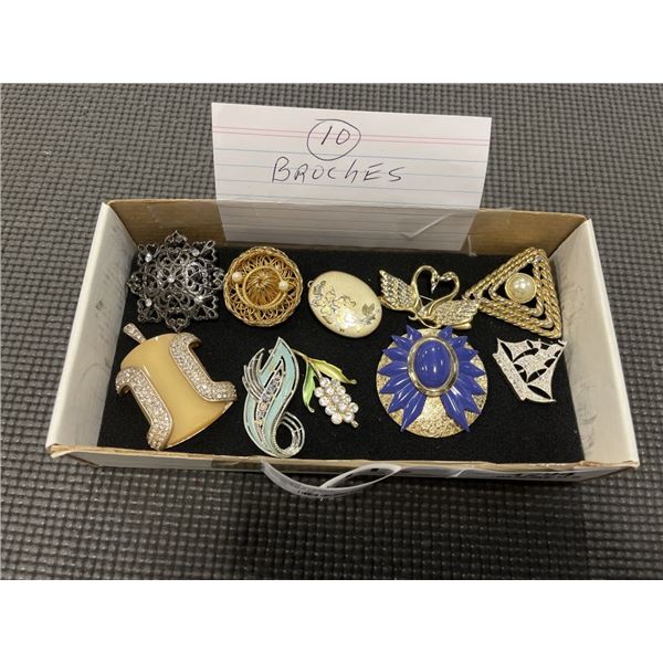 10 ASSORTED VITAGE BROACHES