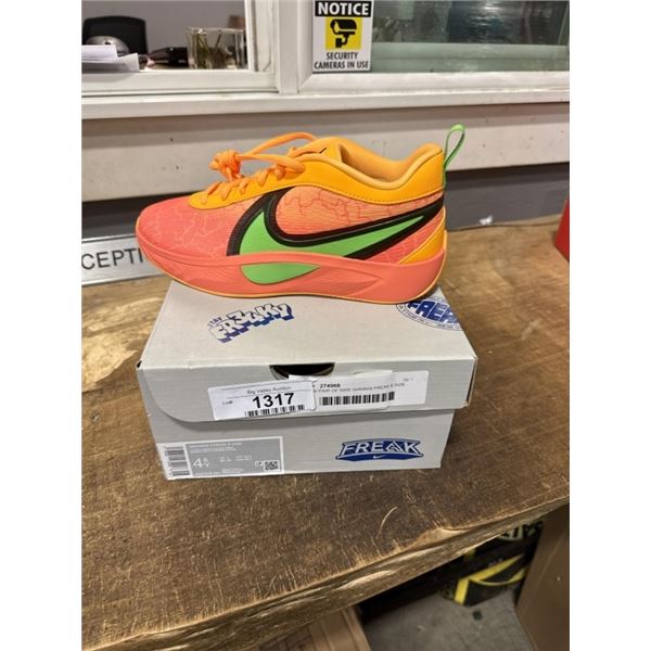 NEW PAIR OF NIKE GIANNIS FREAK 6 SIZE US 4.5Y