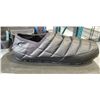 Image 3 : NEW PAIR OF NORTH FACE THERMOBALL TRACTION MULE V, TNF BLACK MENS SIZE 9