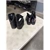 Image 4 : 2 NEW SIZE 8 WINTER BOOTS - 1 LADIES,1 MENS