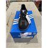 Image 2 : NEW PAIR OF ADIDAS SAMBA OG SIZE US MENS 8.5