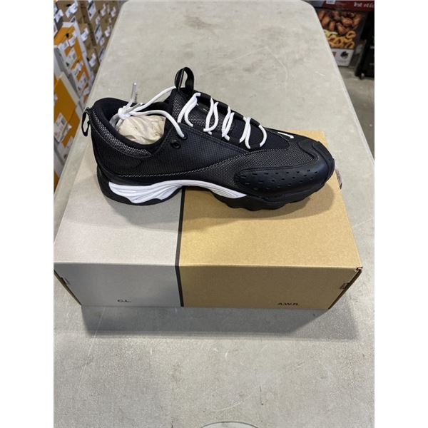 NEW NIKE AIR ZOOMDRIVE BLACK / WHITE SIZE US MENS 9.5