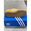 Image 4 : NEW PAIR OF ADIDAS GAZELLE SHOES SIZE US 4.5