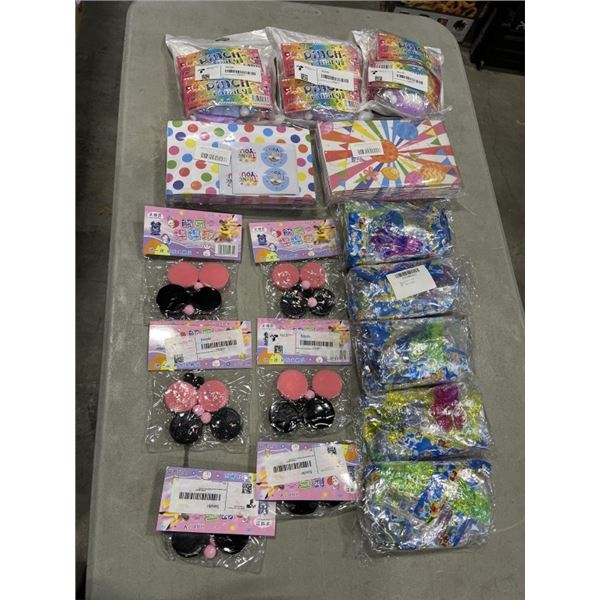 NEW KIDS PARTY GOOD BAG ITEMS INLCUDING 60 NEW GIFT BAGS AND ASSORTED PARTY FAVORS / TOYS