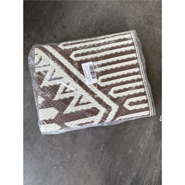 NEW 5X8FT BOHO BEIGE AND BROWN REVERSIBLE WATERPROOF OUTDOOR / CAMPING / PICNIC CARPET