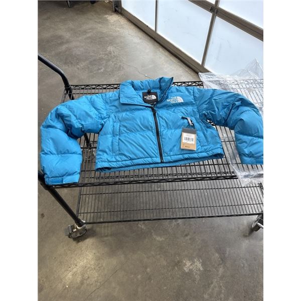 NEW NORTH FACE 96 RETRO NUPTSE SHORT JACKET ACOUSTIC BLUE, SIZE WOMENS MEDIUM, 700 DOWN FILL RETAIL 
