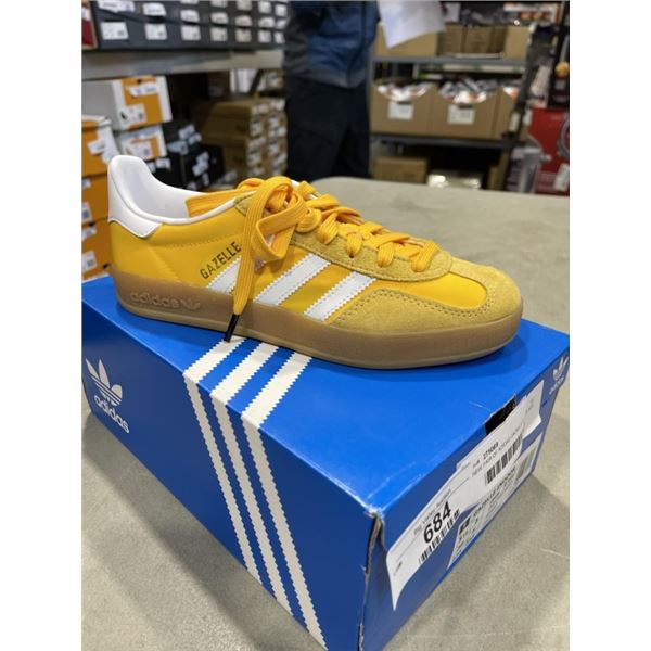 NEW PAIR OF ADIDAS GAZELLE SHOES SIZE US 5.5