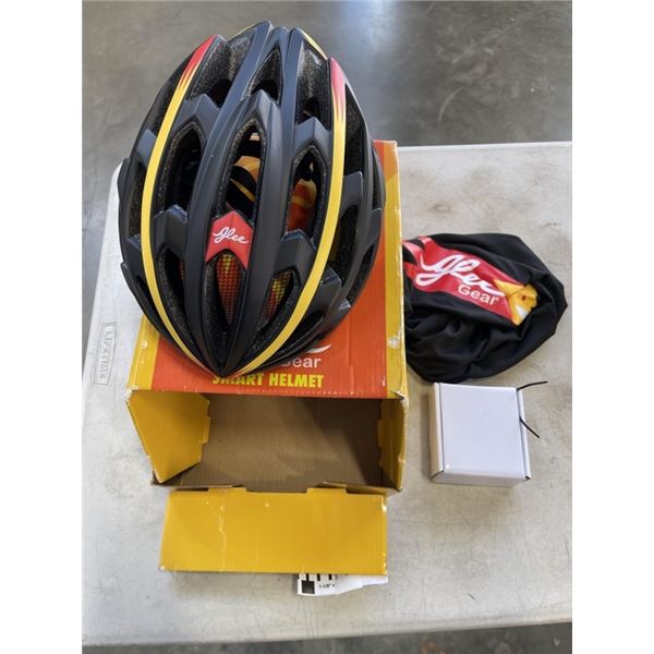 GLEE GEAR SMART HELMET, BLUETOOTH WITH TURN SIGNALS AND MUSIC , SIZE LARGE