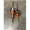 Image 1 : 2 ELECTRIC HEDGE TRIMMERS