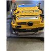 Image 2 : DEWALT PLANER, NEW BLADES, MOTOR WORKING, PULLER NOT WORKING